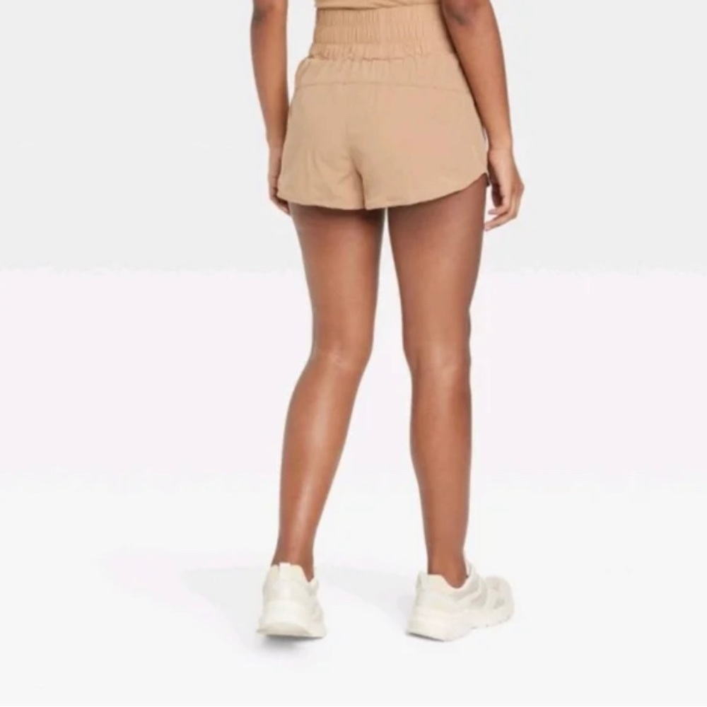 JoyLab Women's High-Rise Woven Shorts 2.5"  Tan XS - Picture 2 of 6